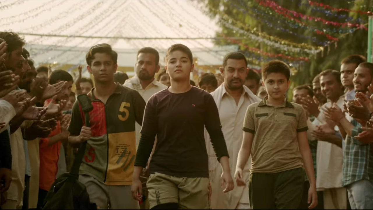 Bộ phim có doanh thu cao nhất của Ấn Độ hiện nay mới chỉ đạt 240 triệu USD