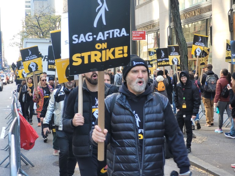 Các thành viên của SAG-AFTRA vẫn tích cực tham gia hoạt động đình công. Ảnh: @sagaftra (X)