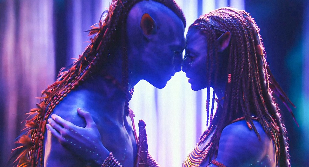 Avatar Producer Offers Conflicting Response to Navi Coming to Earth in  Future Film