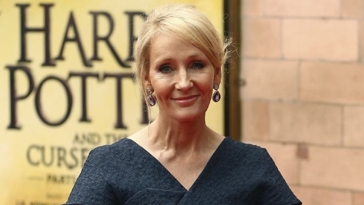 Rowling gây lên cuộc tranh cãi chưa có hồi kết cho quan niệm cá nhân về người chuyển giới. Ảnh: Reuters