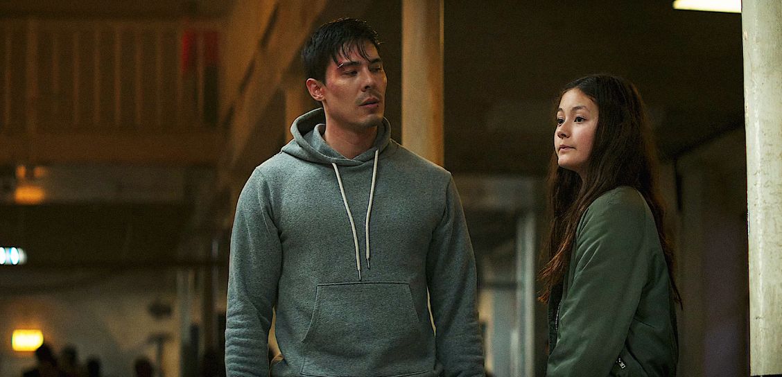 Phim không có chọn nhân vật chính mà thay vào đó lại khai thác theo chiều tuyến tính để tạo cao trào. Ảnh: Warner Bros