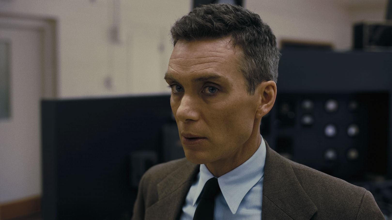 Cillian Murphy đảm nhiệm vai chính Robert Oppenheimer trong tác phẩm chính kịch - tiểu sử sắp ra mắt của Christopher Nolan
