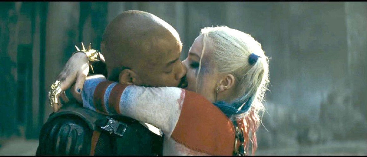 Bức hình được cho là xuất hiện từ bản dựng ban đầu của đạo diễn David Ayer