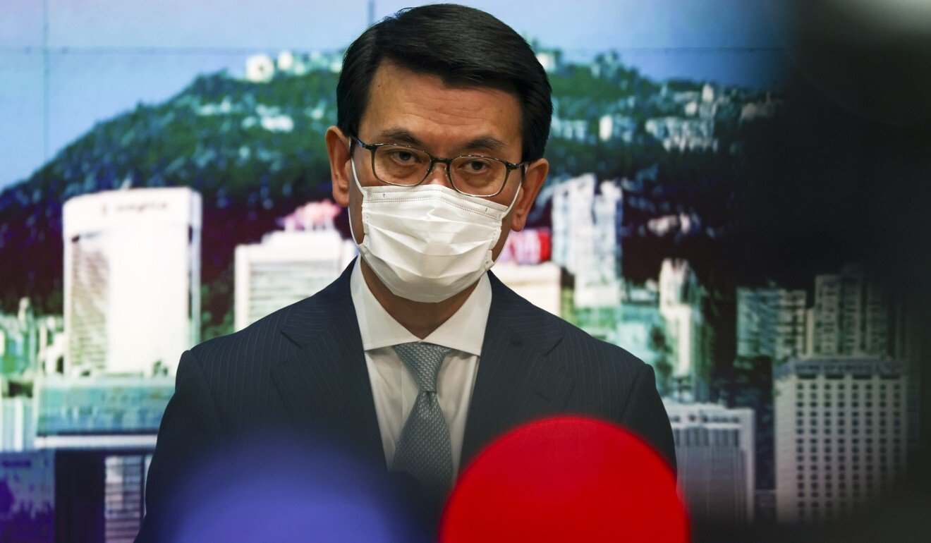 Bộ trưởng Thương mại Hồng Kông Edward Yau Tang-wah trong buổi họp báo hôm 24/08. Ảnh: SCMP