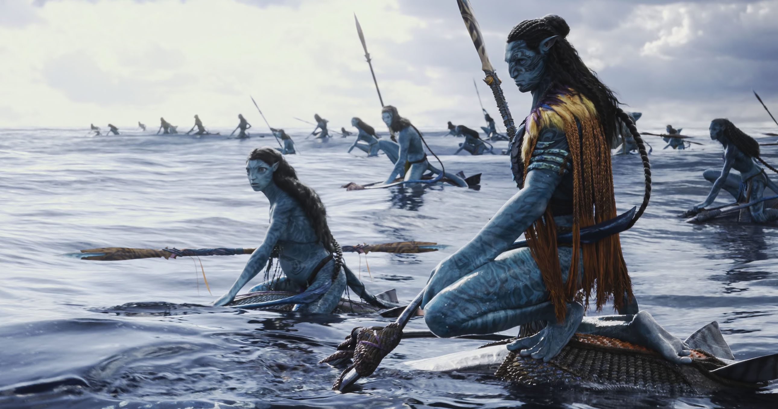 Nhân vật của Kate Winslet tham gia cuộc chiến trong vùng lãnh thổ của tộc Metkayina dù cơ thể đang mang thai