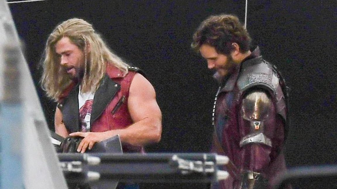 Một hình ảnh trên phim trường Thor: Love and Thunder hé lộ sự tham gia của dàn diễn viên Guardians of the Galaxy