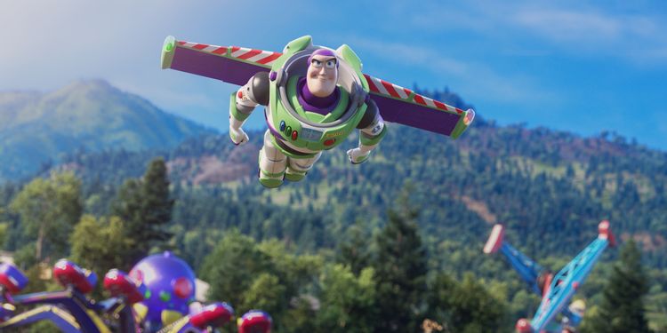 Nhân vật đồ chơi Buzz Lightyear trong loạt phim Toy Story