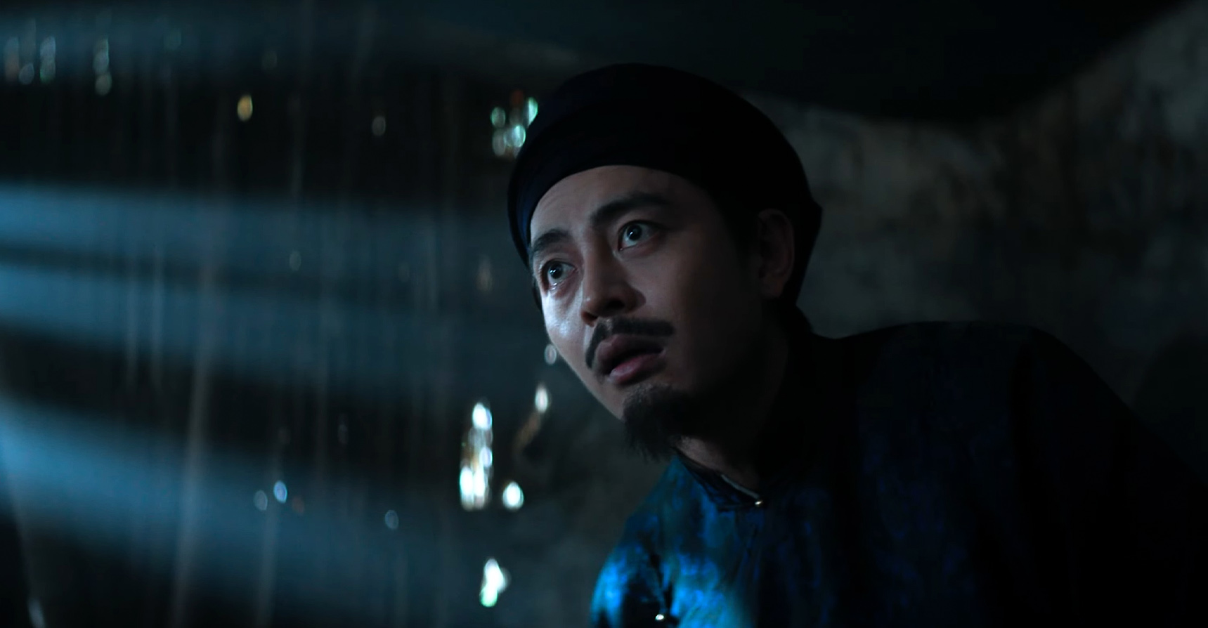 Thám tử Kiên đối đầu trực diện với Lật Mặt 8